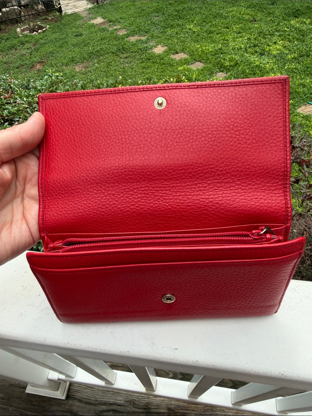 Gucci Authentic Red Pebbled Leather Continental Wallet - Picture 10 of 17